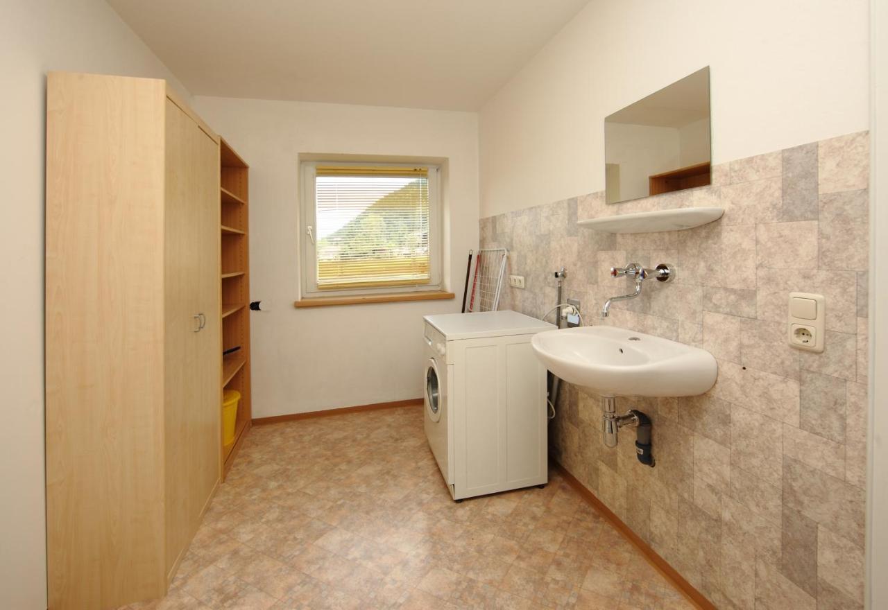 Ferienwohnung Maxi Майсхофен Екстериор снимка