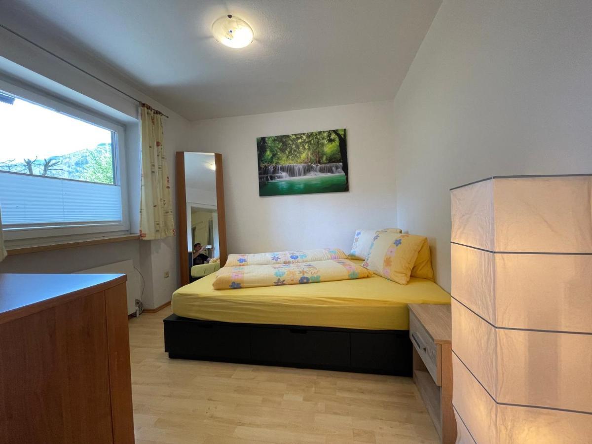 Ferienwohnung Maxi Майсхофен Екстериор снимка