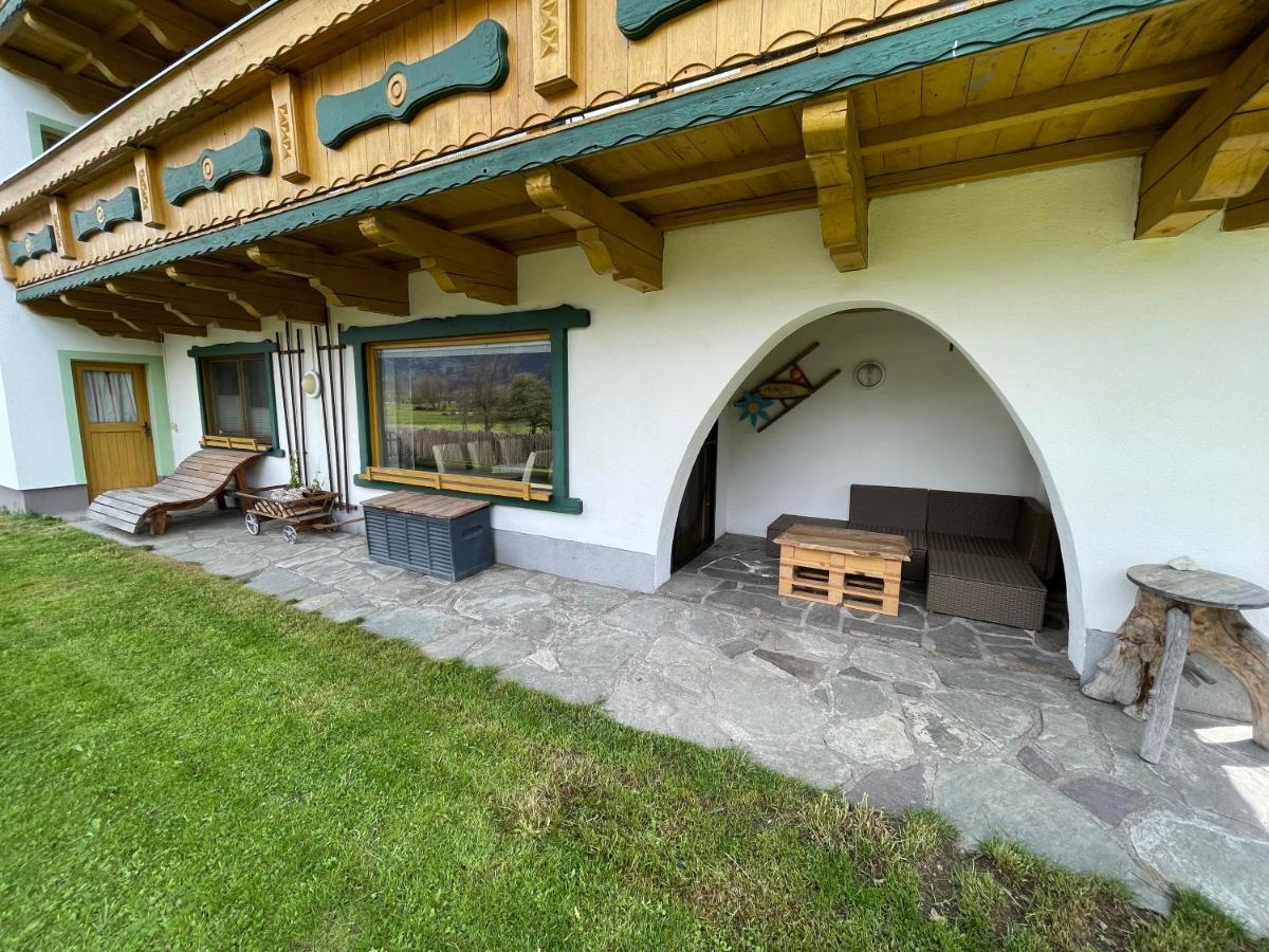 Ferienwohnung Maxi Майсхофен Екстериор снимка