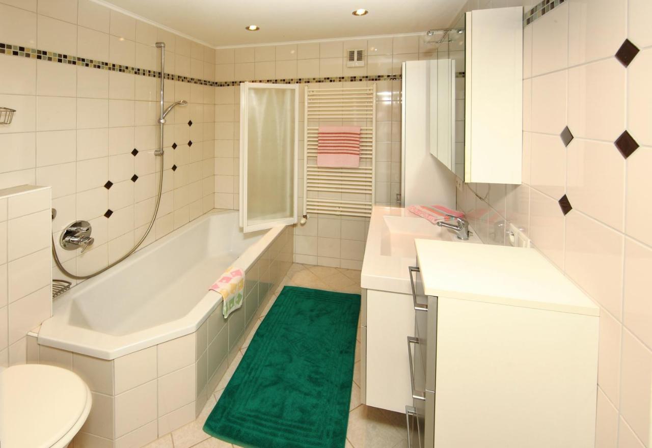 Ferienwohnung Maxi Майсхофен Екстериор снимка